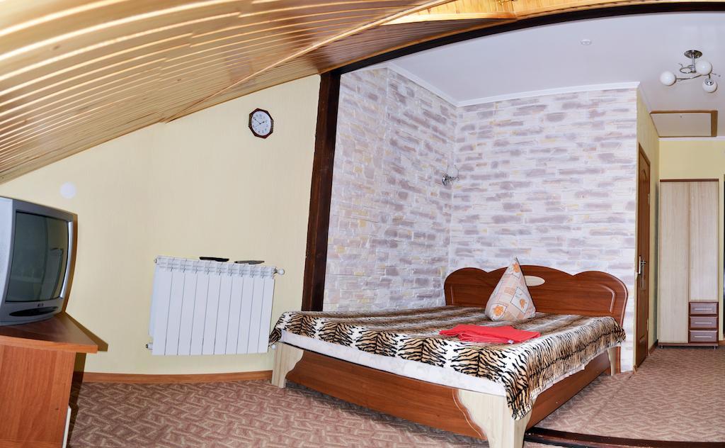 Hotel U Olega Truskavets Bilik gambar